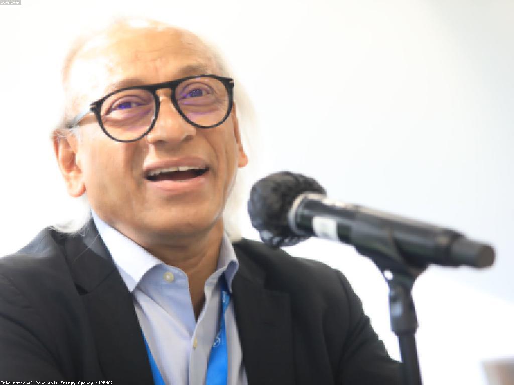 យុទ្ធសាស្ត្រសំរាប់ភាពអចិន្រ្តៃយ៍របស់អាជីវកម្ម