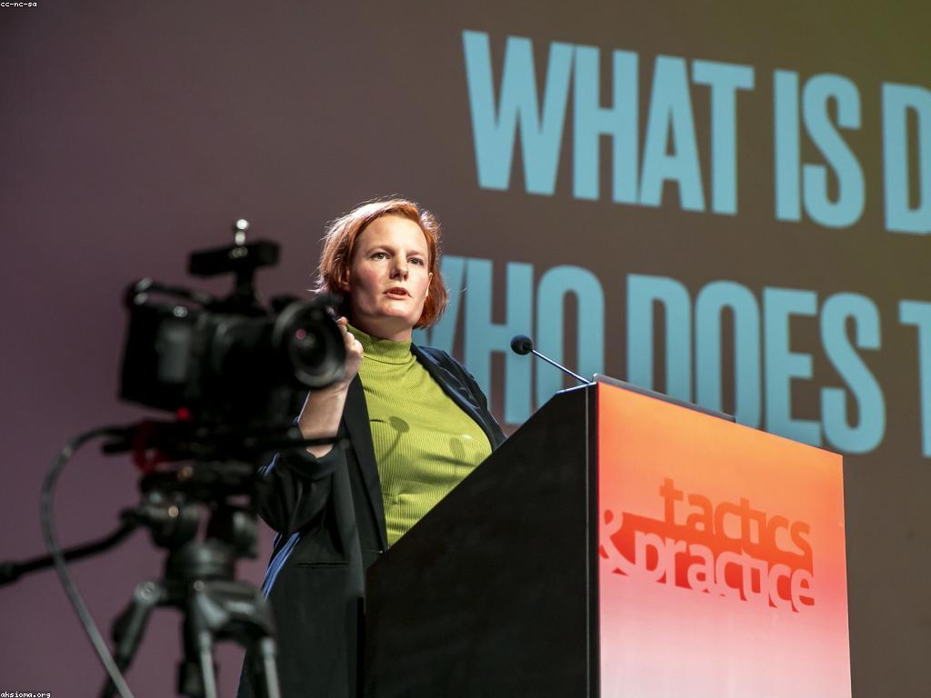 ព័ត៌មានថ្មី: ការផ្លាស់ប្តូរ និងការអភិវឌ្ឍន៍សង្គម